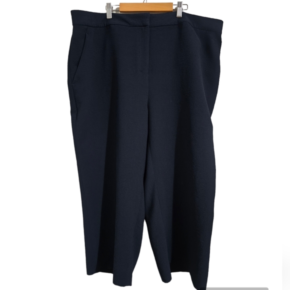 MM Lafleur Pants - M.M. LaFleur Cropped Crepe Pant Navy‎ size +2
